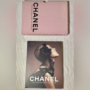 Chanel: Vocabulary of Style book